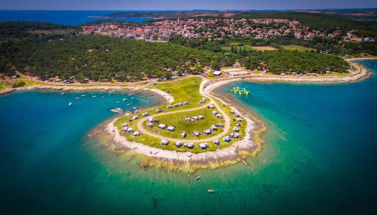 Blue Star Apartman Premantura Kültér fotó