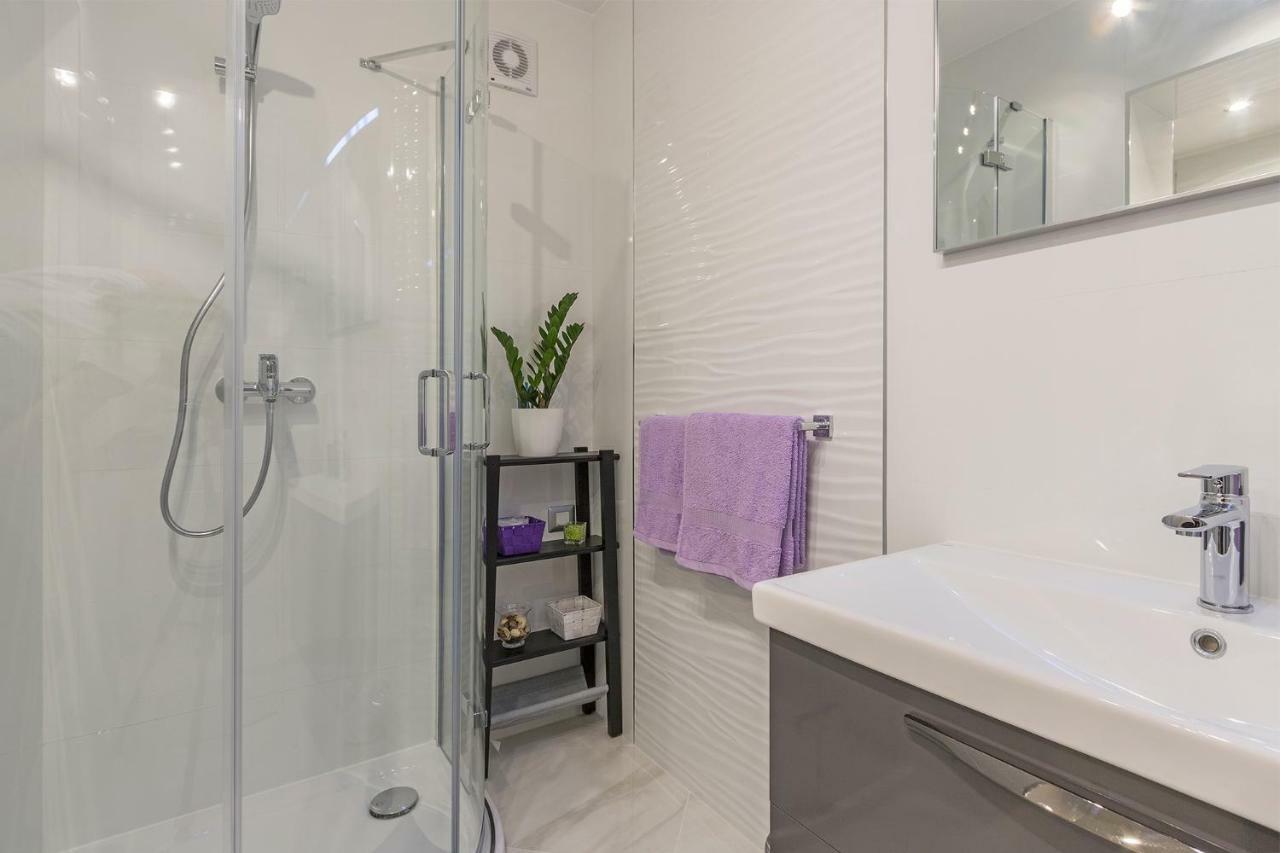 Blue Star Apartman Premantura Kültér fotó