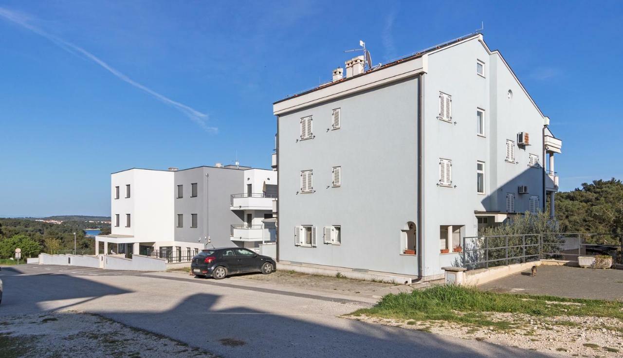 Blue Star Apartman Premantura Kültér fotó